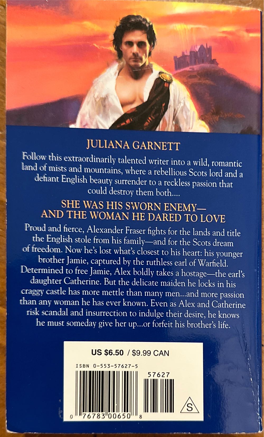 The Scotsman-discarded - Juliana Garnett (Bantam Books - Paperback) book collectible [Barcode 9780553576276] - Main Image 2