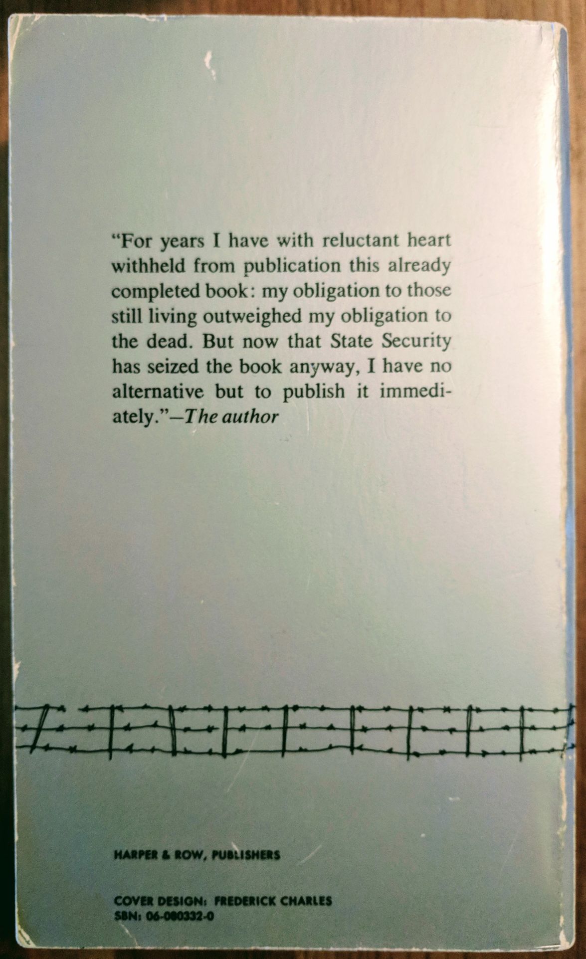 The Gulag Archipelago - Aleksandr I. Solzhenitsyn (Harper & Row Publishers - Paperback) book collectible [Barcode 9780060803322] - Main Image 2