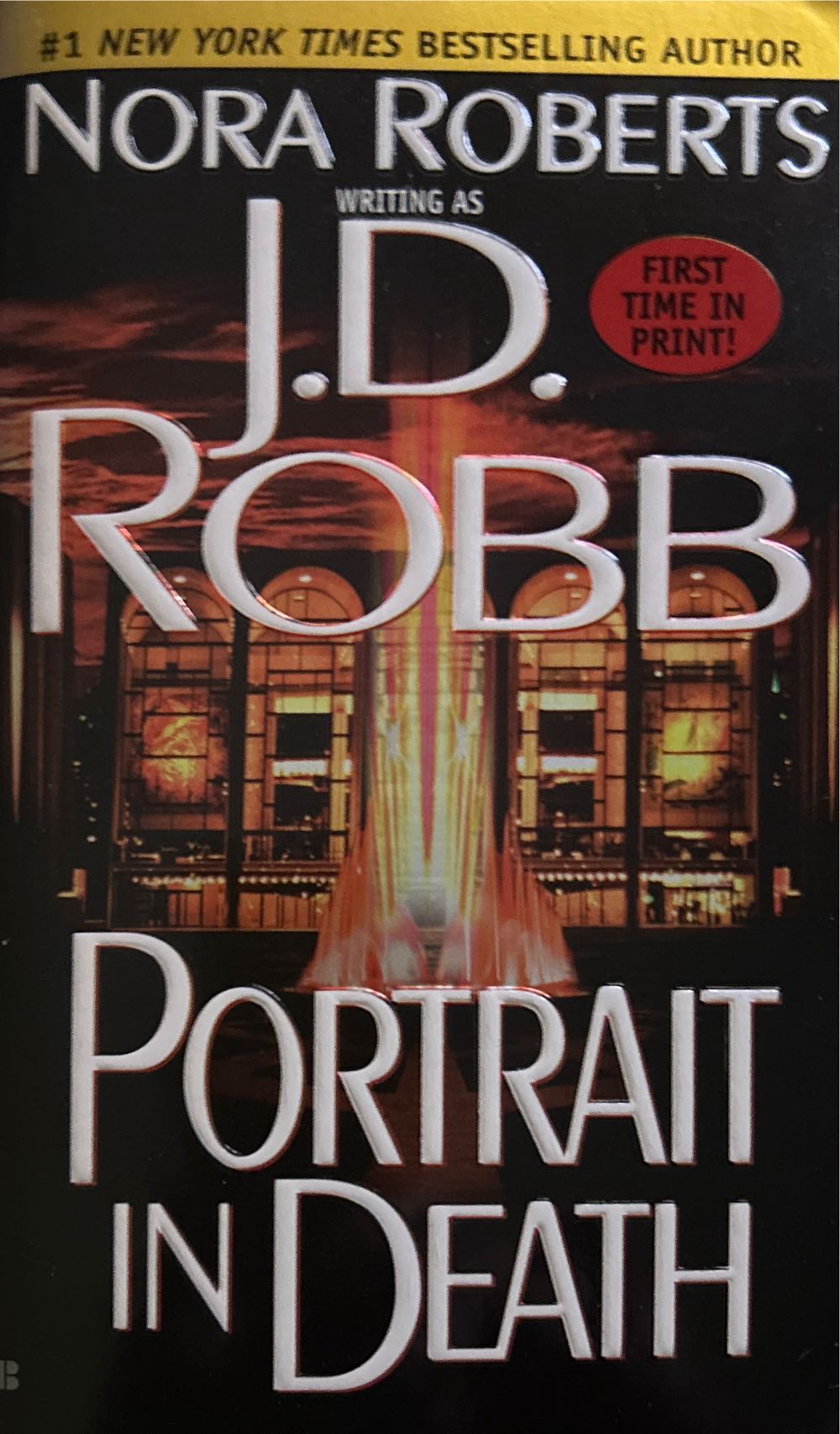 Portrait In Death - J. D. Robb (Berkley - Paperback) book collectible [Barcode 9780425189030] - Main Image 3