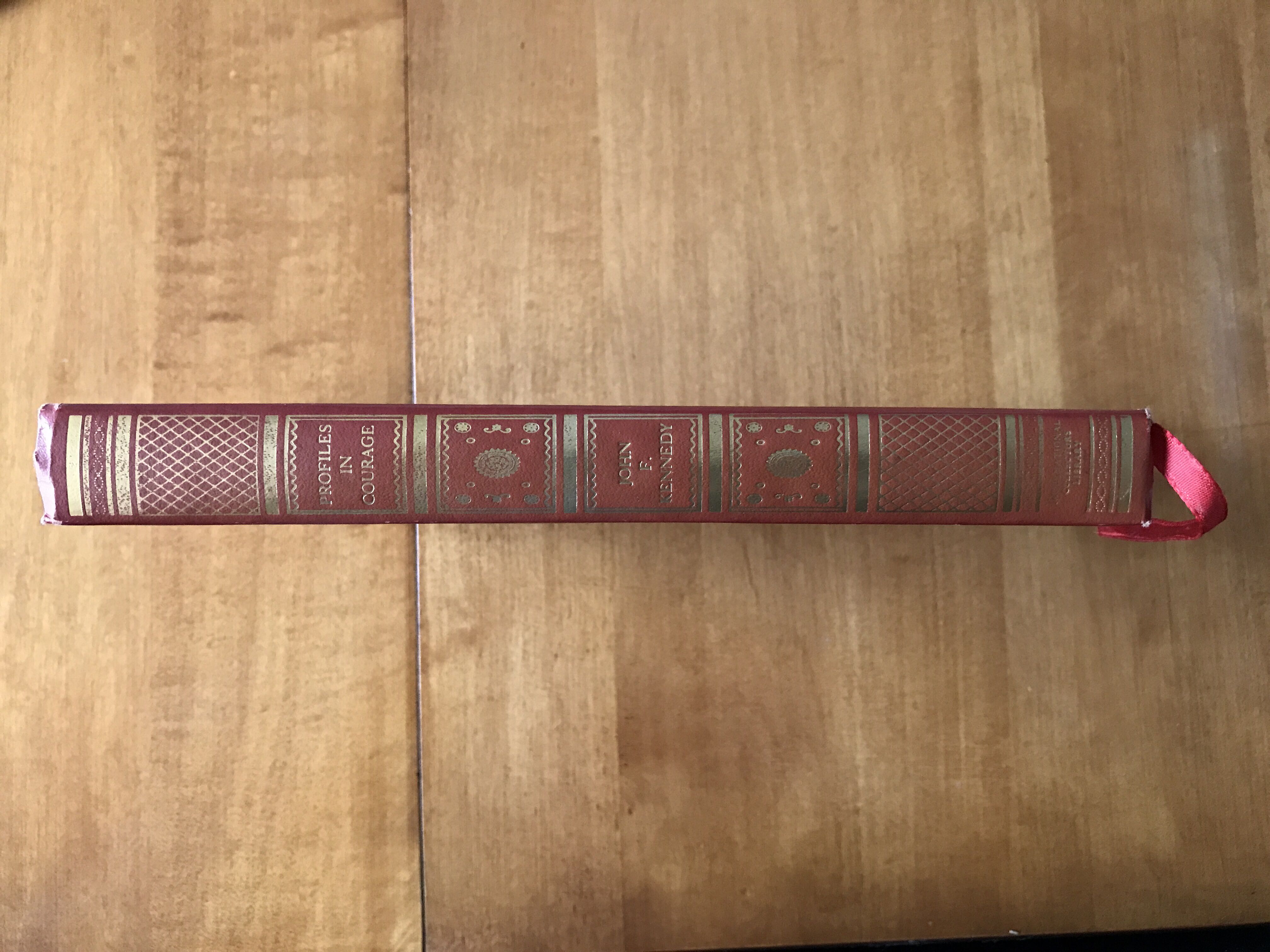 Profiles In Courage - John F. Kennedy (HarperCollinsPublishers - Hardcover) book collectible [Barcode 9780060530624] - Main Image 2