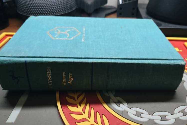 Ulysses - James Joyce (A Modern Library Book - Hardcover) book collectible - Main Image 2