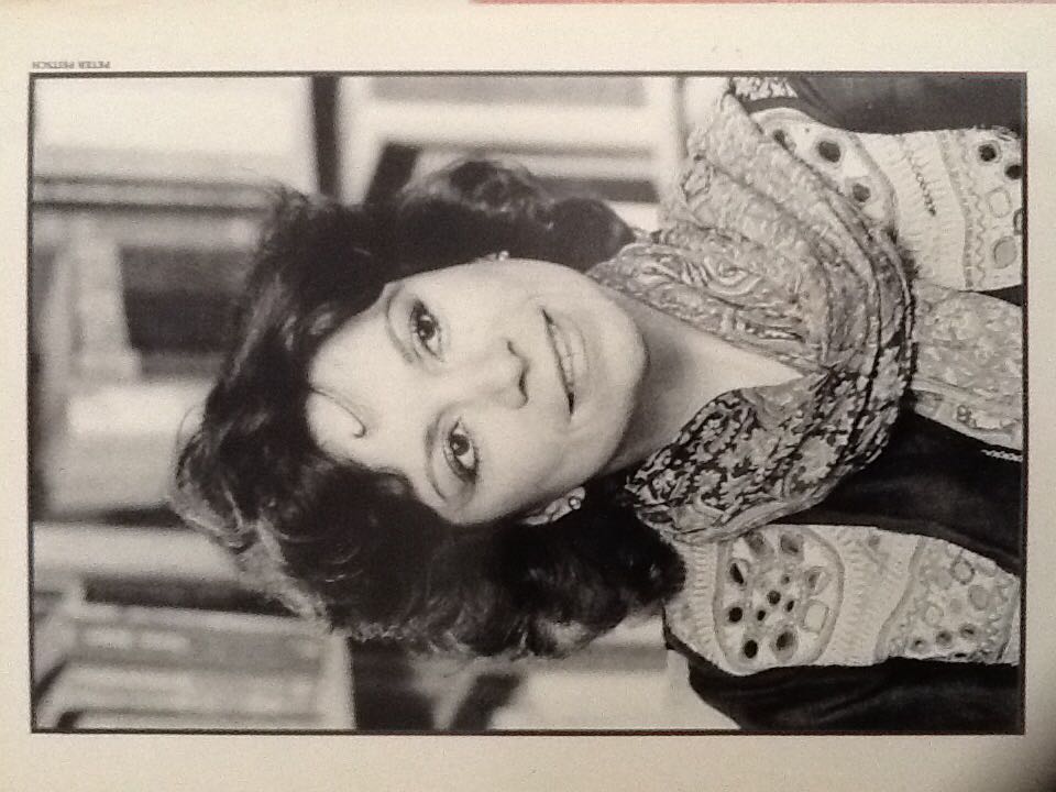 House Of The Spirits, The - Isabel Allende (Knopf - Hardcover) book collectible [Barcode 9780394539072] - Main Image 2