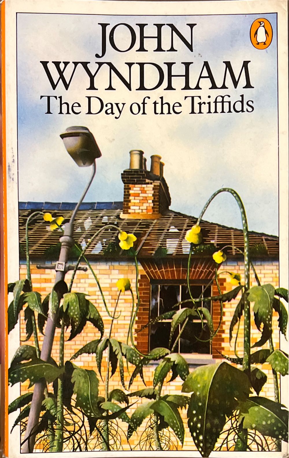 The Day Of The Triffids - John Wyndham (Penguin Books - Paperback) book collectible [Barcode 9780140009934] - Main Image 3