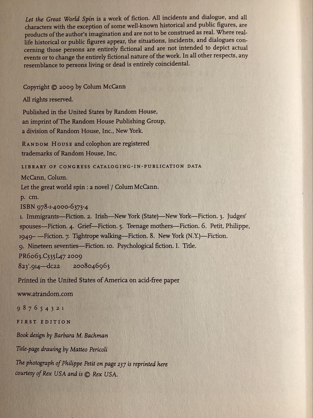 Let The Great World Spin - Colum McCann (Vintage Canada - Hardcover) book collectible [Barcode 9781400063734] - Main Image 2