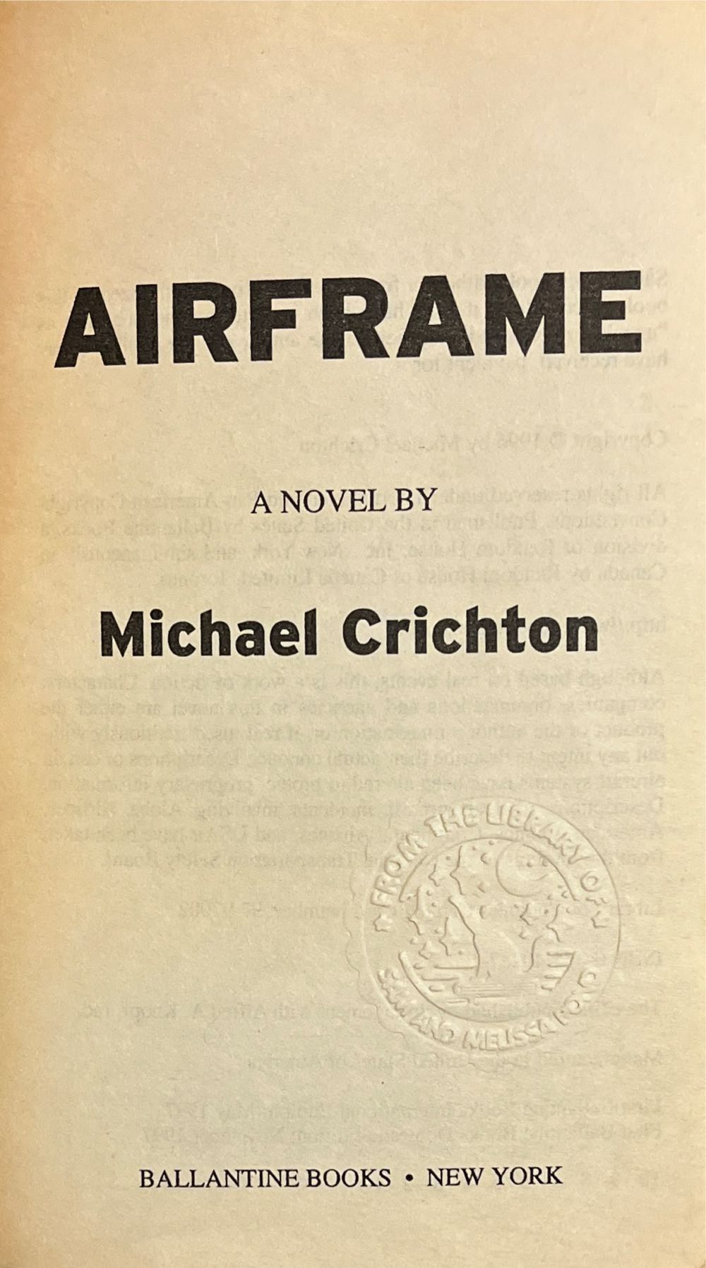 Airframe - Michael Crichton (Ballantine Books - Paperback) book collectible [Barcode 9780345402875] - Main Image 3