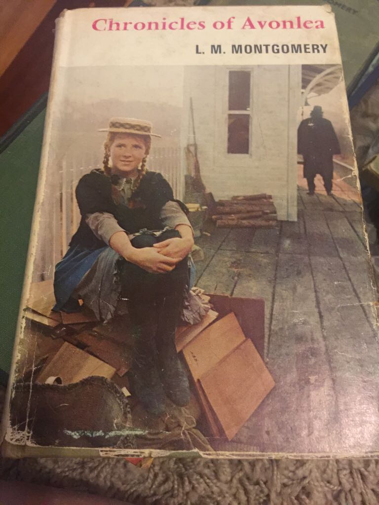 Chronicles Of Avonlea - M. Montgomery (Harrap London) book collectible [Barcode 9780245555619] - Main Image 1