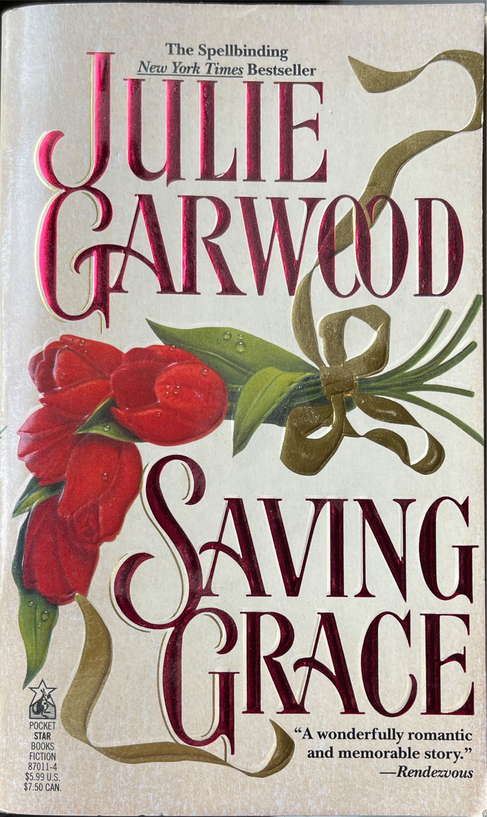 Saving Grace-discarded - Julie Garwood (Pocket Books - Paperback) book collectible [Barcode 9780671870119] - Main Image 3
