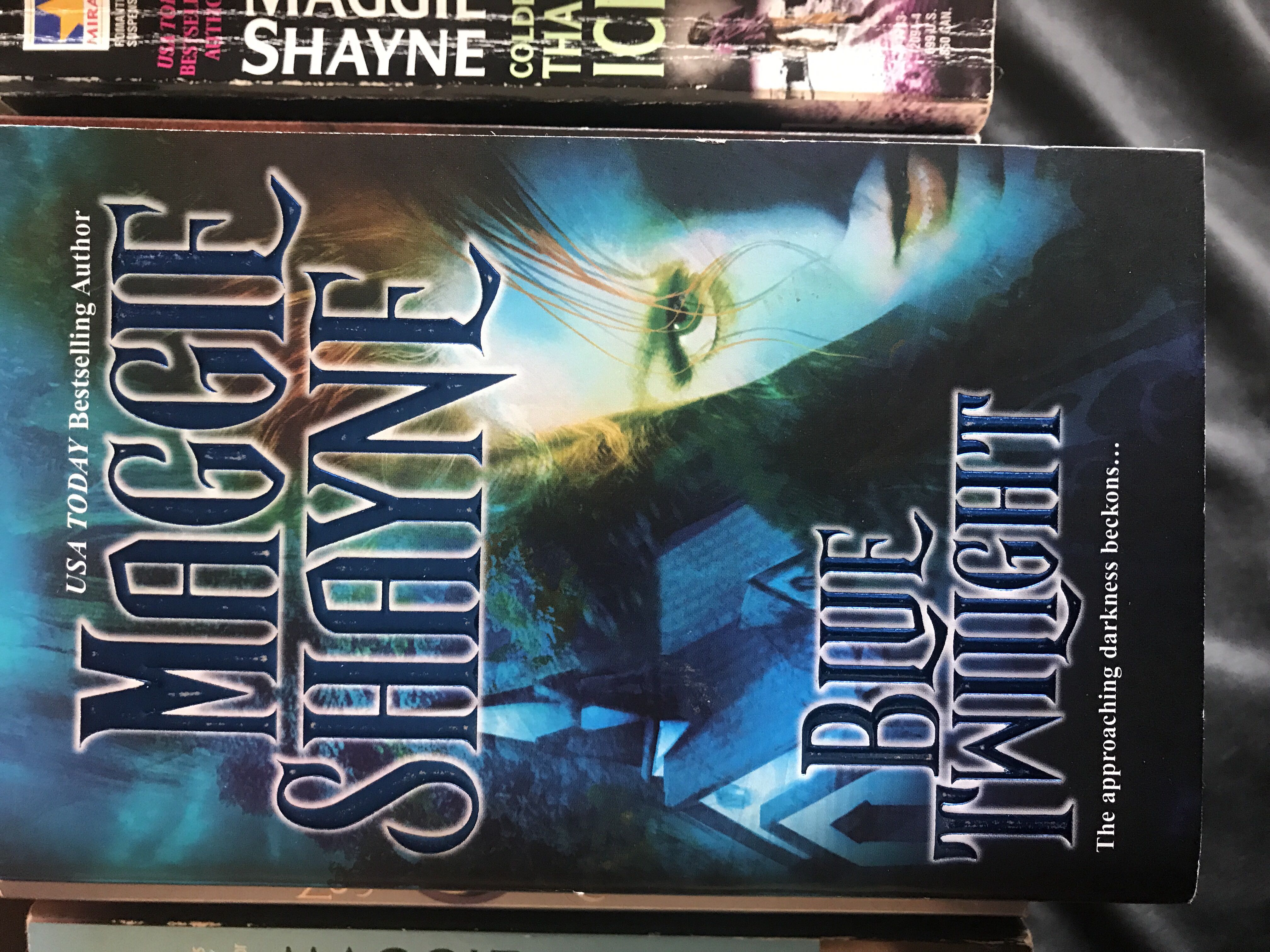 Blue Twilight - Maggie Shayne (Mira - Paperback) book collectible [Barcode 9780778328759] - Main Image 2