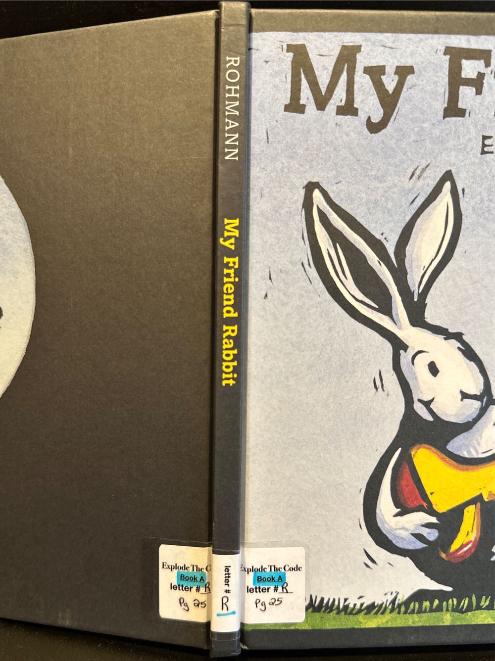 My Friend Rabbit - Eric Rohmann (Houghton Mifflin Harcourt - Hardcover) book collectible [Barcode 9780761315353] - Main Image 2