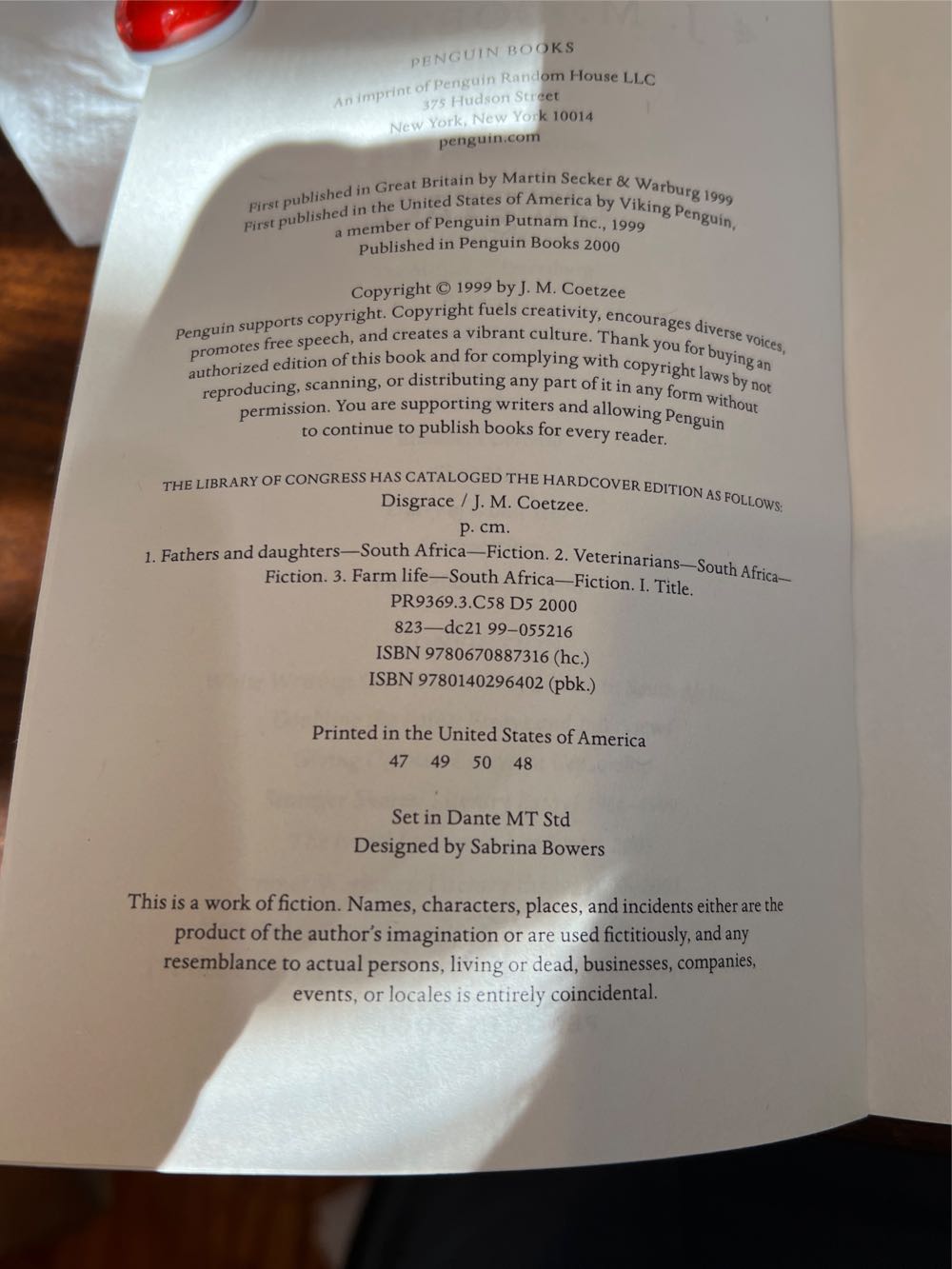 Disgrace - J.M. Coetzee (Penguin - Trade Paperback) book collectible [Barcode 9780140296402] - Main Image 3