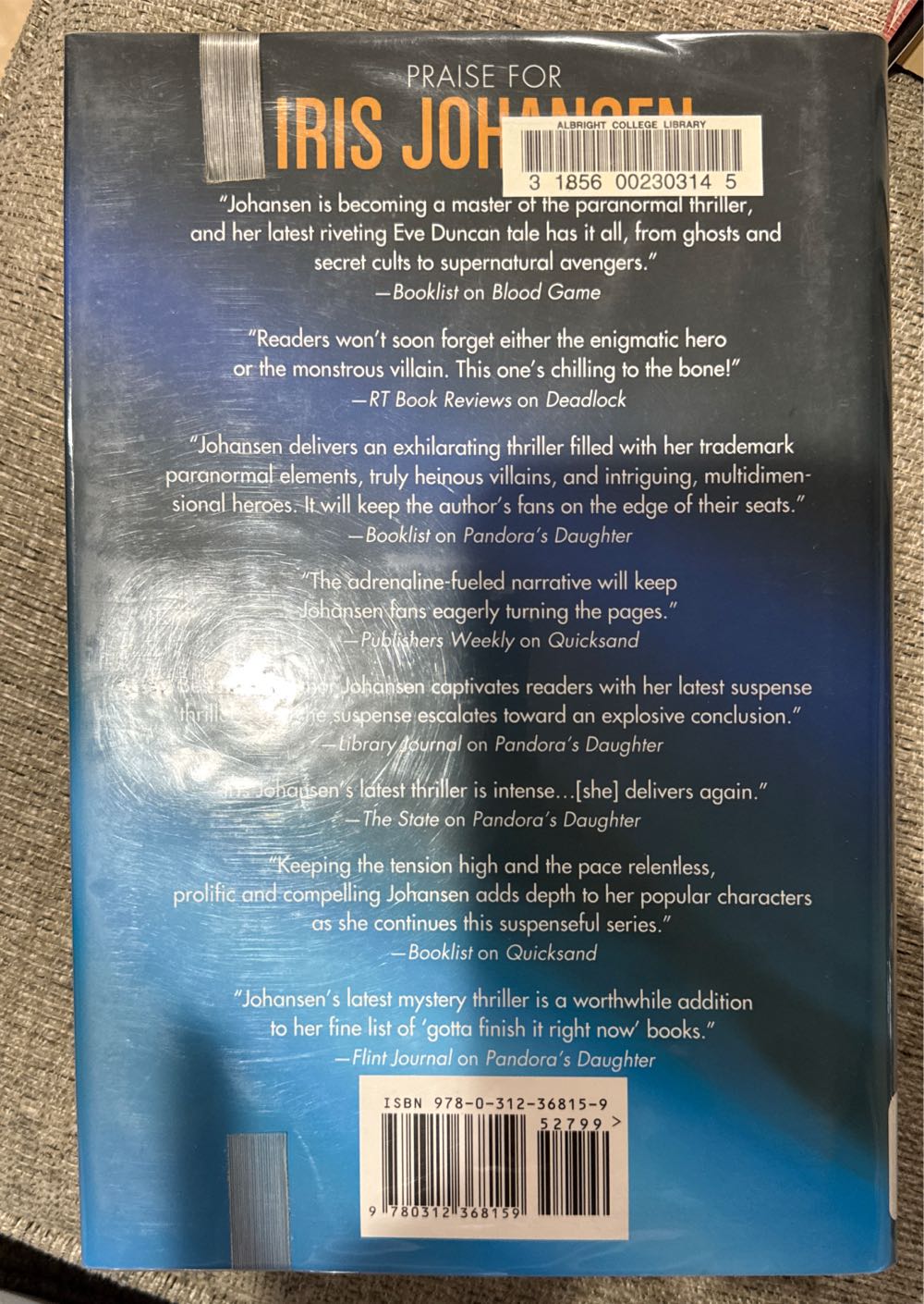 Eight Days To Live - Iris Johansen (St. Martin’s Press - Hardcover) book collectible [Barcode 9780312368159] - Main Image 2