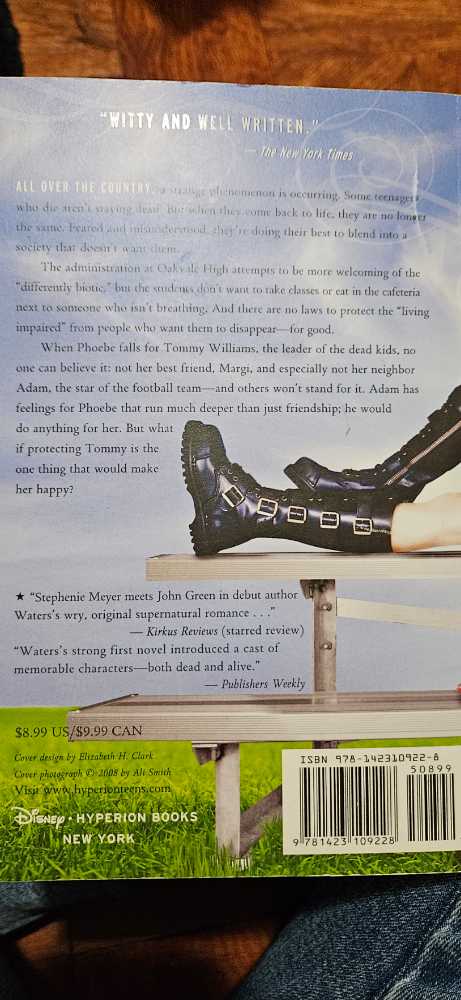 Generation Dead - Daniel Waters (Hyperion - Paperback) book collectible [Barcode 9781423109228] - Main Image 2