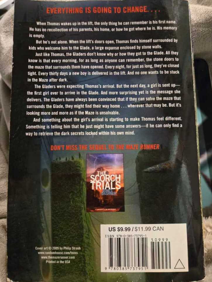 The Maze Runner - James Dashner (Delacorte Books for Young Readers - Paperback) book collectible [Barcode 9780385737951] - Main Image 4