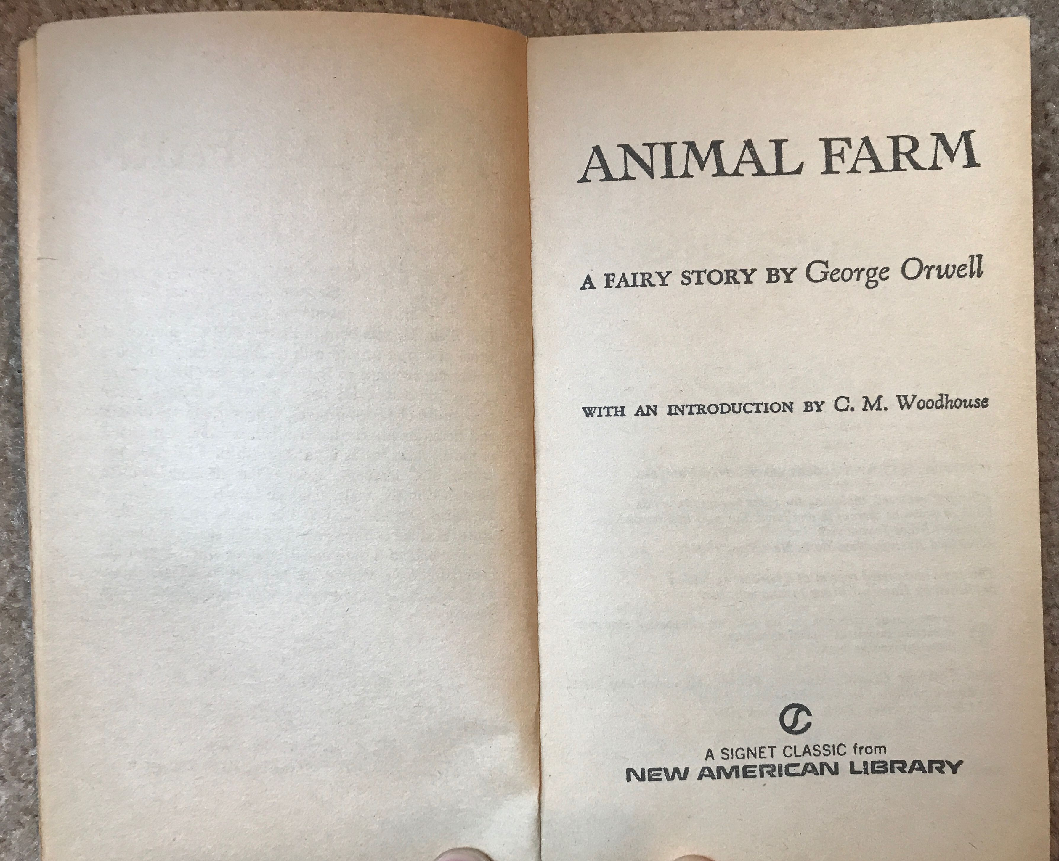 Animal Farm - George Orwell (Signet Classic - Paperback) book collectible [Barcode 9780451519009] - Main Image 3