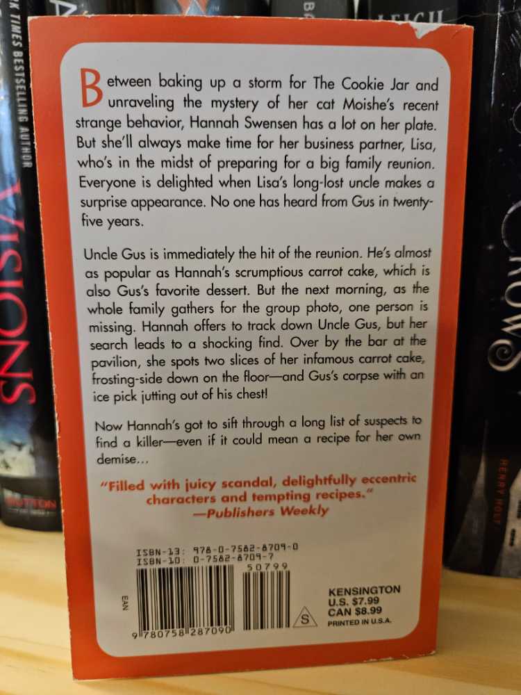 X Carrot Cake Murder - Joanne Fluke (Kensington - Paperback) book collectible [Barcode 9780758287090] - Main Image 2