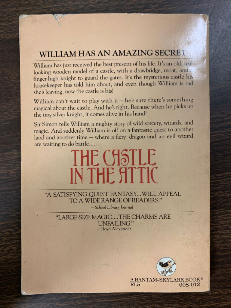 Castle In The Attic, The - Elizabeth Winthrop book collectible [Barcode 9780808576082] - Main Image 2