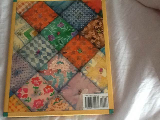 The Patchwork Quilt - Valerie Flournoy (FBApowersetup - Hardcover) book collectible [Barcode 9780803700970] - Main Image 2