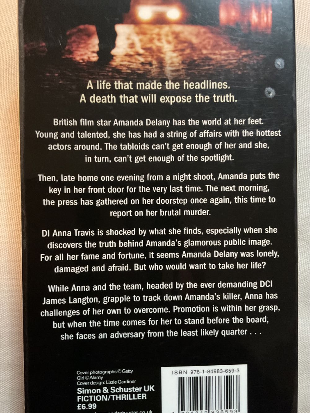 Silent Scream - Linda La Plante (Simon & Schuster - Paperback) book collectible [Barcode 9781849836593] - Main Image 2