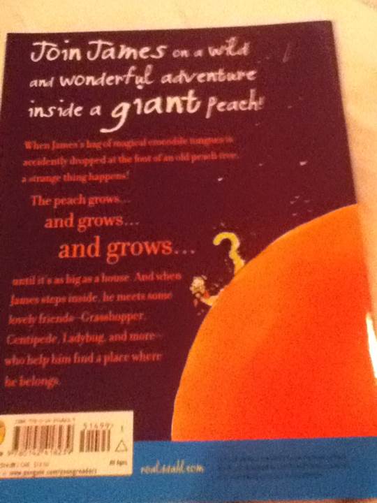 James And The Giant Peach - Roald Dahl (Dark Horse Comics - Paperback) book collectible [Barcode 9780142418239] - Main Image 2