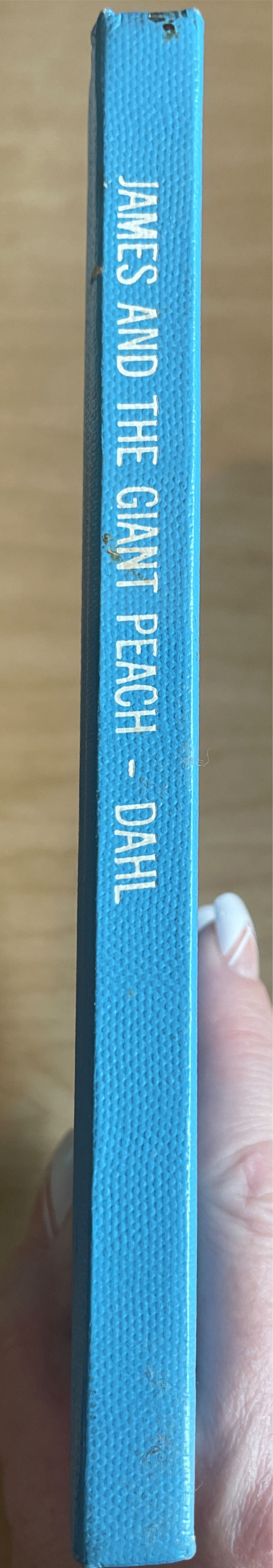 James And The Giant Peach - Roald Dahl (Alfred A. Knoff - Hardcover) book collectible [Barcode 9780553151138] - Main Image 3