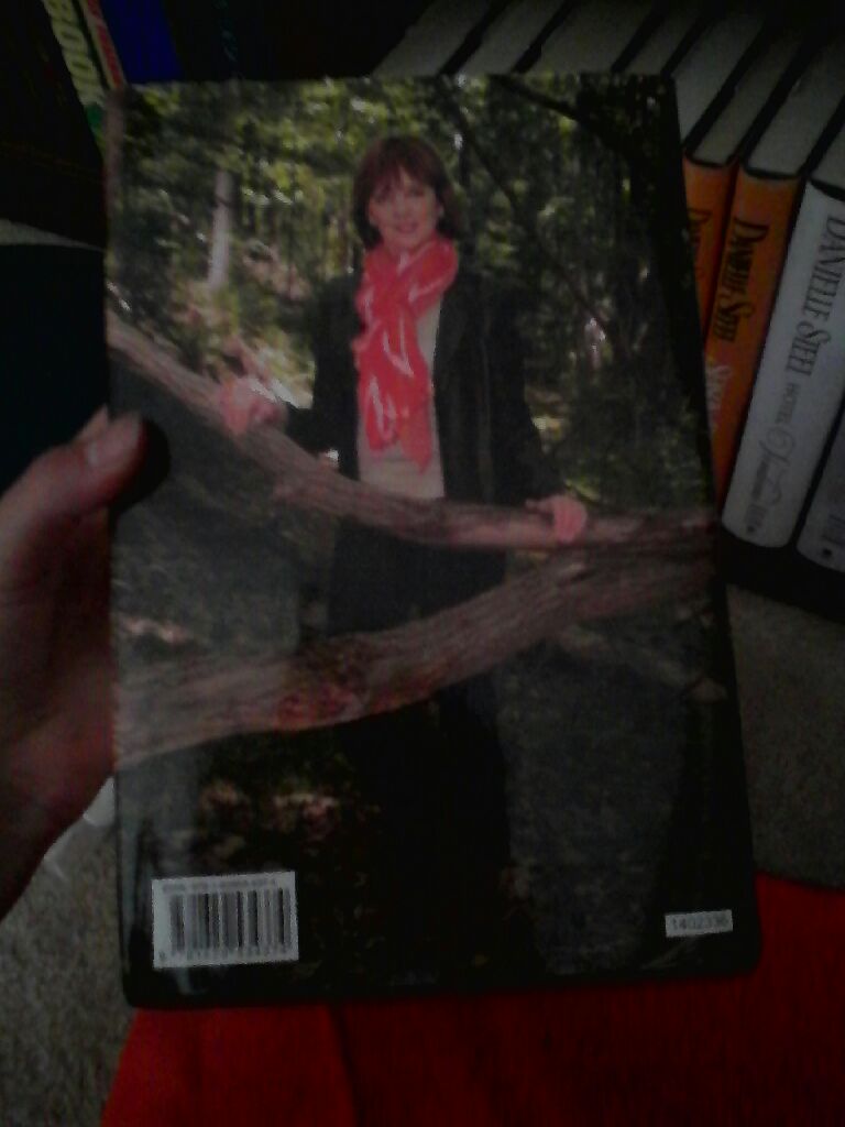 The Liar - Roberts, Nora book collectible [Barcode 9781629534374] - Main Image 2