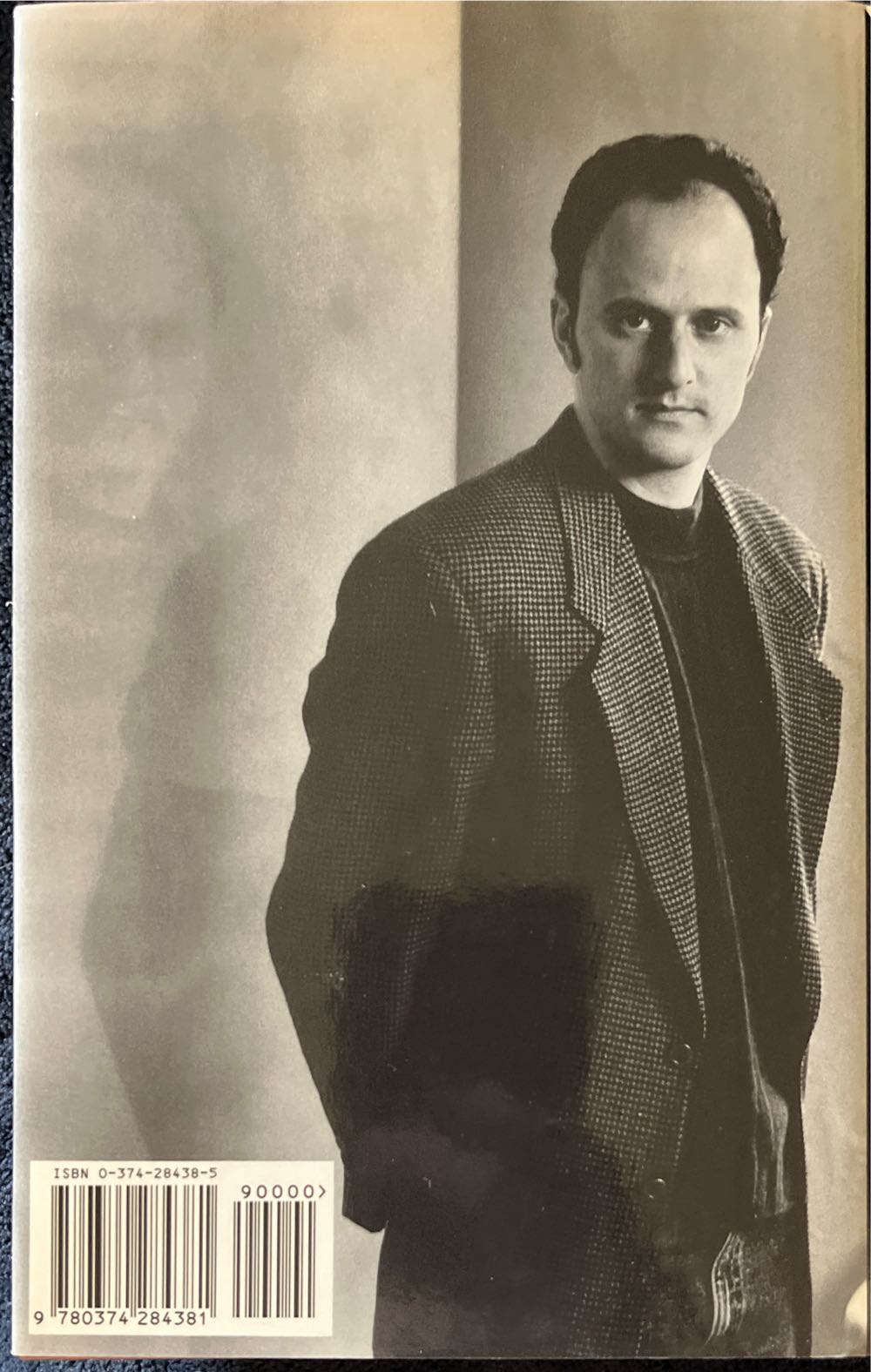 The Virgin Suicides - Jeffrey Eugenides (Farrar, Straus and Giroux - Hardcover) book collectible [Barcode 9780374284381] - Main Image 2