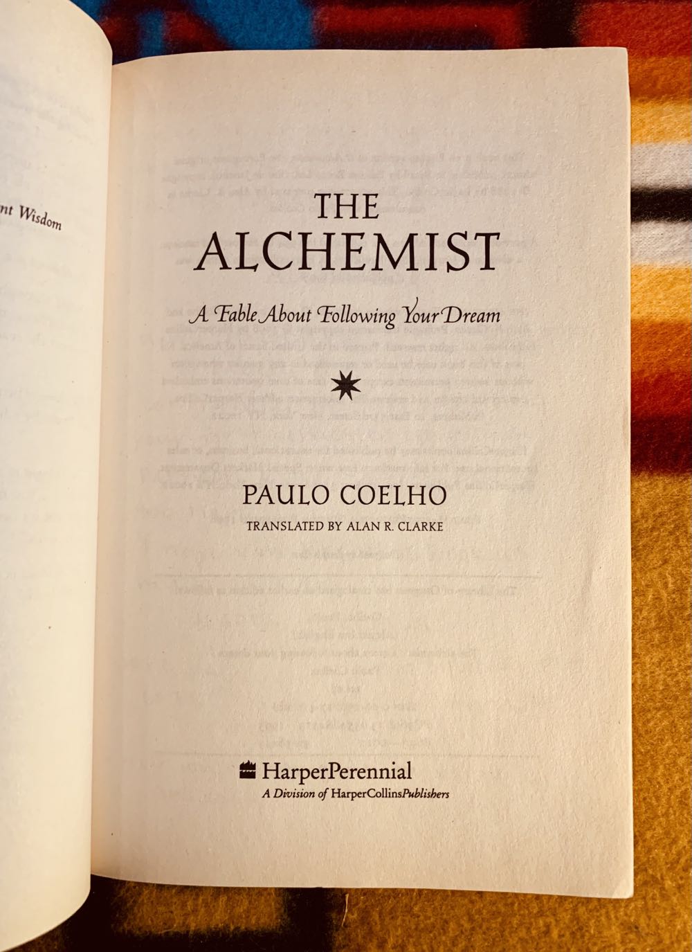 The Alchemist - Paulo Coelho (HarperPerennial - Paperback) book collectible [Barcode 9780062502186] - Main Image 3