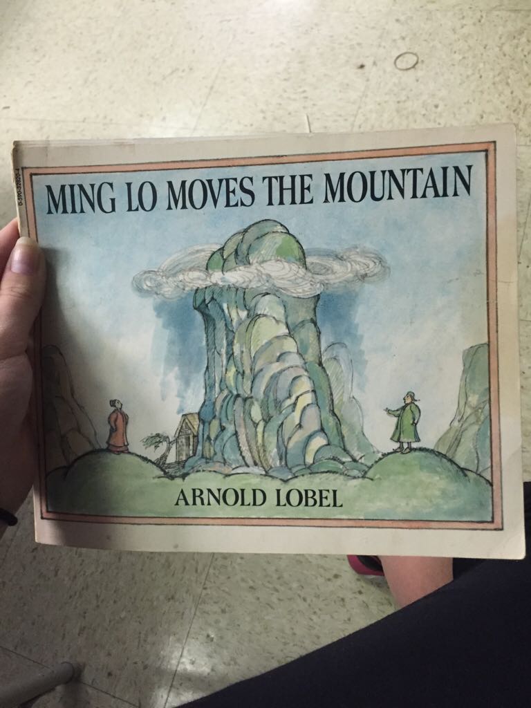 Ming Lo Moves The Mountain - Arnold Lobel book collectible [Barcode 9780590328203] - Main Image 1