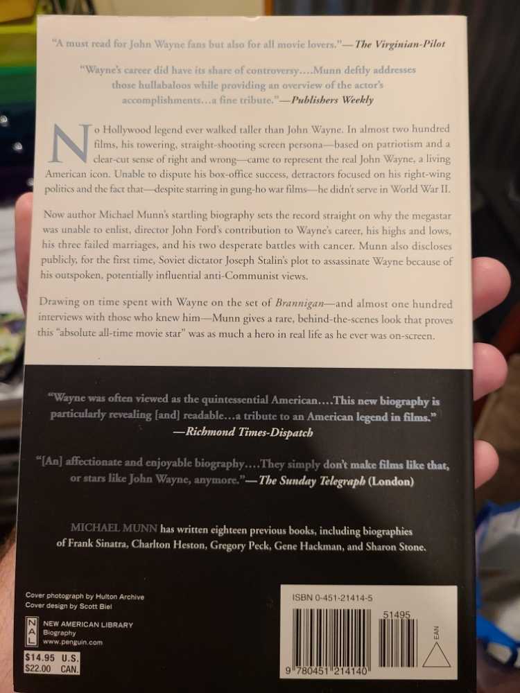 John Wayne - Munn, Michael - Munn Michael (- Paperback) book collectible [Barcode 9780451214140] - Main Image 2