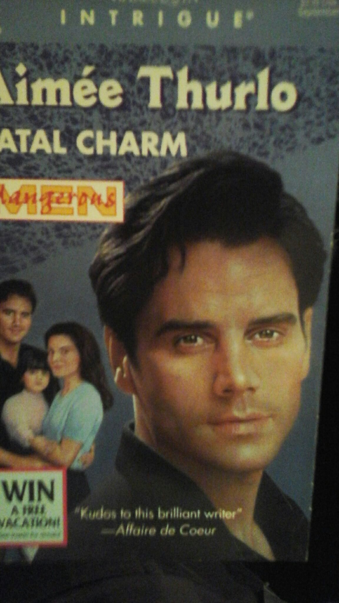 Outstanding Albums: 50 Unique Ways to Customize Your Scrapbooks