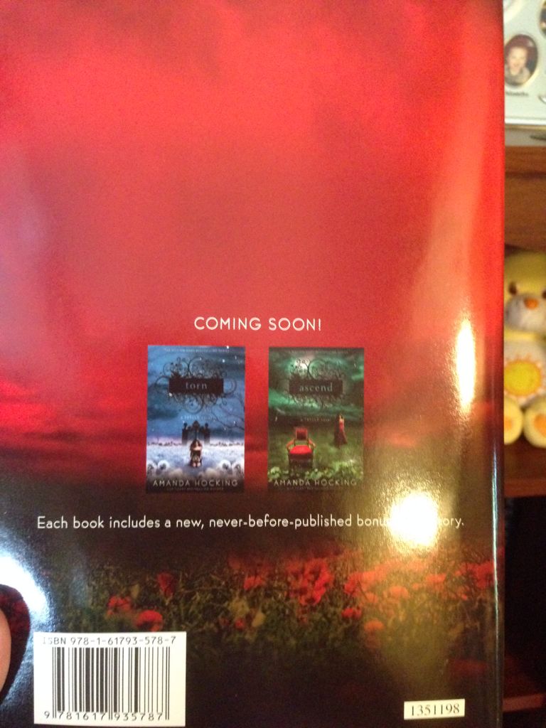 Switched 1 - Amanda Hocking book collectible [Barcode 9781617935787] - Main Image 2