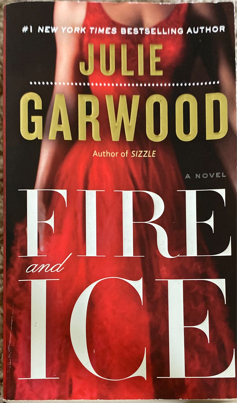 Fire and Ice - Julie Garwood (Ballantine Books - Paperback) book collectible [Barcode 9780345500762] - Main Image 3