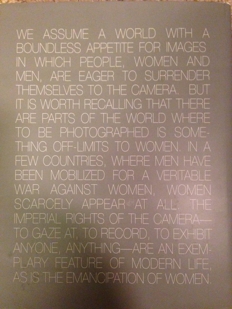 Women - Annie Liebovitz (Random House) book collectible [Barcode 9780375500206] - Main Image 2