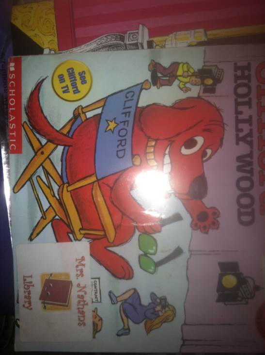 Clifford Goes To Hollywood - Norman Bridwell (Scholastic Inc - Paperback) book collectible [Barcode 9780590442893] - Main Image 2