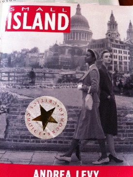 Dinosaurs Love Underpants