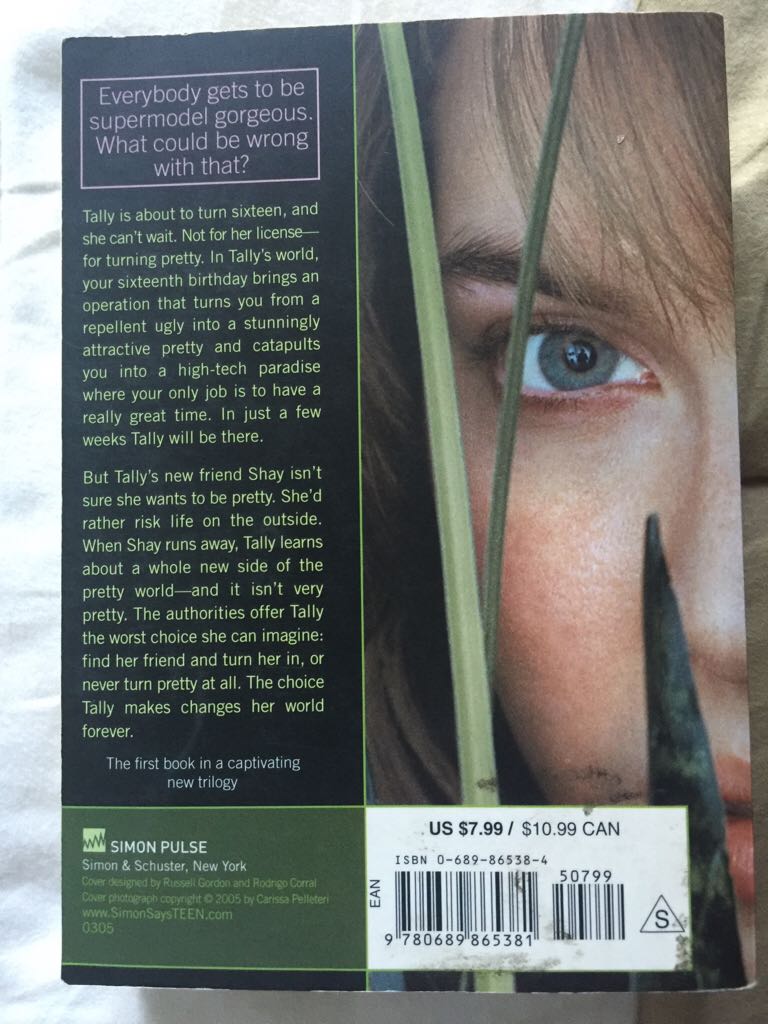 Uglies - Scott Westerfeld (Simon Pulse - Paperback) book collectible [Barcode 9780689865381] - Main Image 2