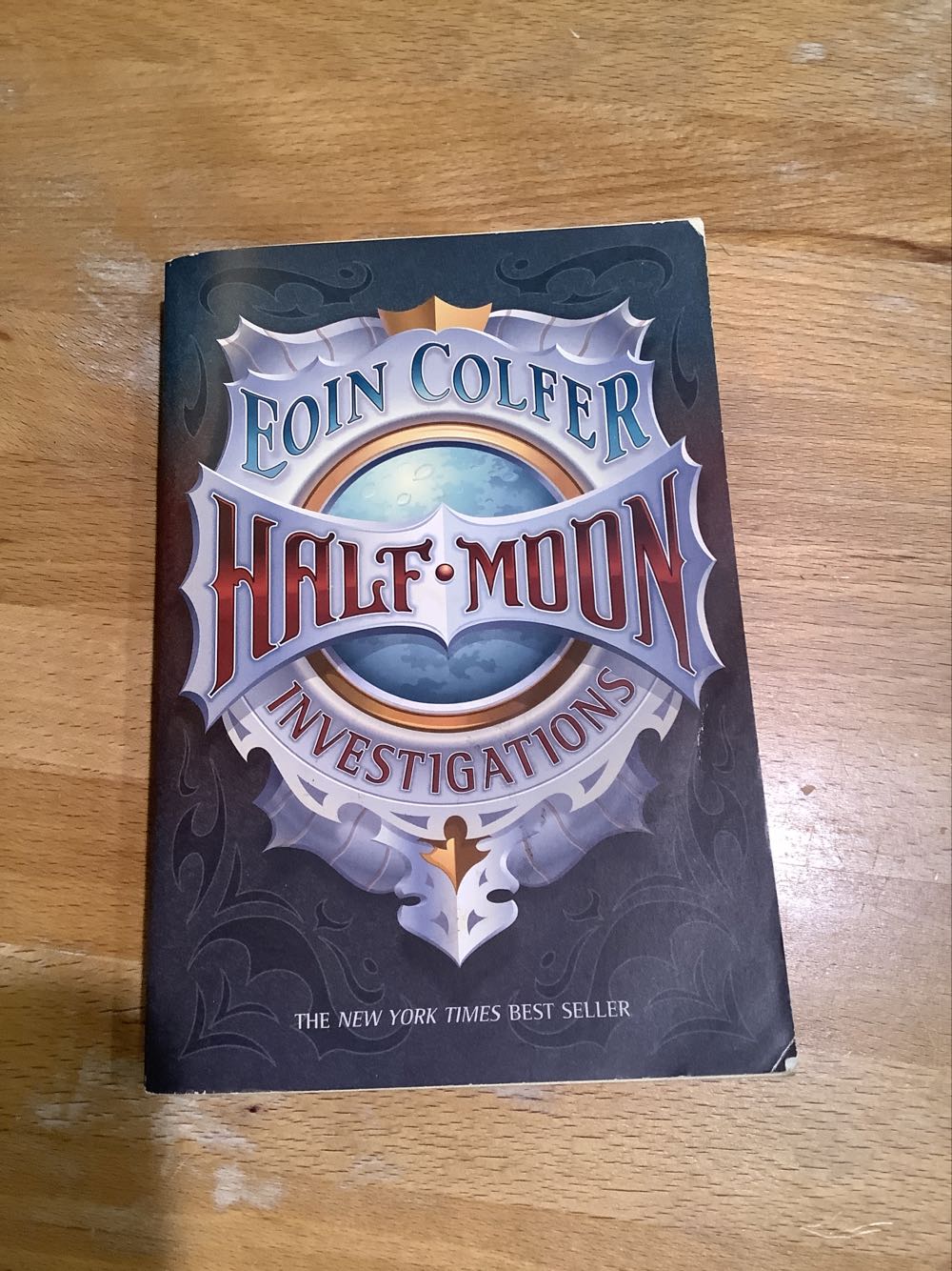 Half-Moon Investigations - Eoin Colfer (Miramax - Trade Paperback) book collectible [Barcode 9781423105091] - Main Image 2