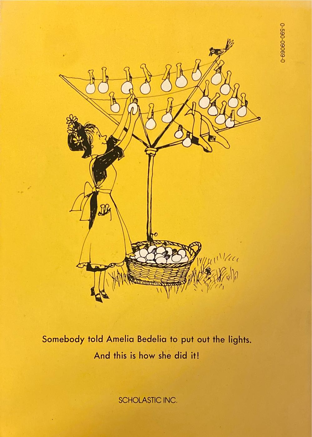 Amelia Bedelia - Peggy Parish (Harper & Row, Publishers, Inc. - Hardcover) book collectible [Barcode 9780590090698] - Main Image 2