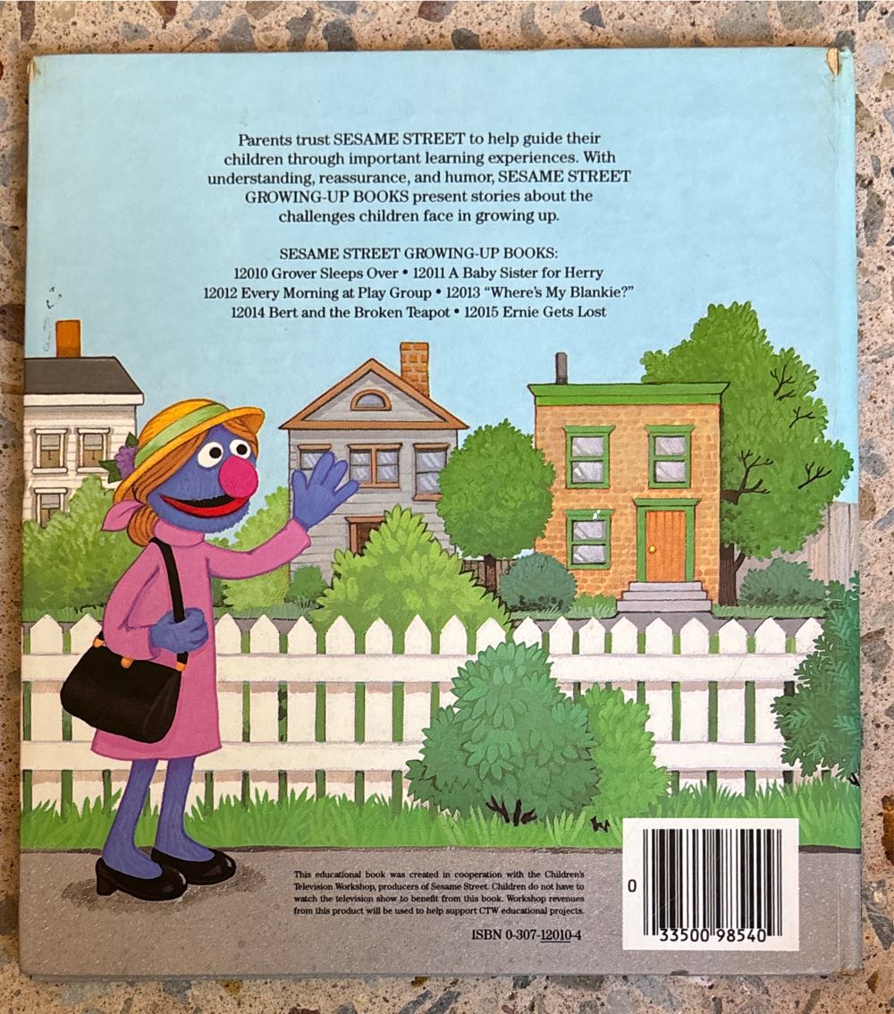 Grover Sleeps Over - Elizabeth Winthrop (Golden Books - Hardcover) book collectible [Barcode 9780307120106] - Main Image 3