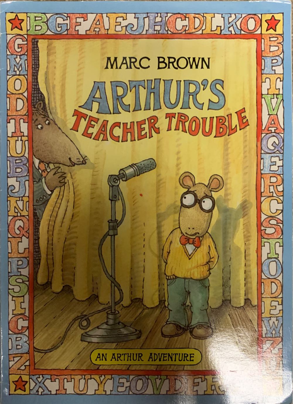 Arthur’s Teacher Trouble - Marc Brown (Little, Brown and Company - Paperback) book collectible [Barcode 9780590996396] - Main Image 4