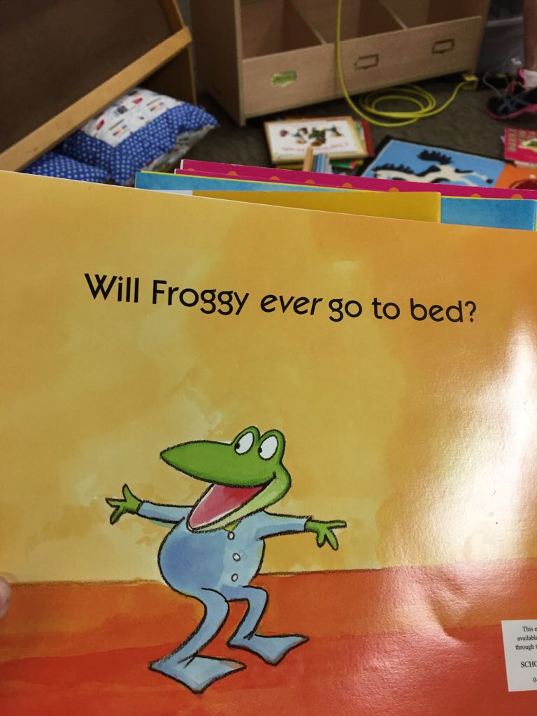 Froggy Goes To Bed - Jonathan London (Puffin Books - Paperback) book collectible [Barcode 9780439228800] - Main Image 2