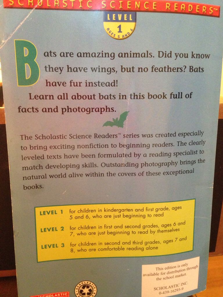 Bats - Traci Dibble (Bats Pumpkins Spiders - Paperback) book collectible [Barcode 9780439162937] - Main Image 2