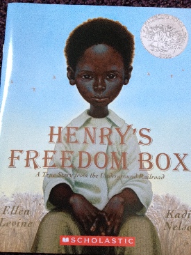 Henry’s Freedom Box - Caldecott - Black History - Ellen Levine (Scholastic Inc. - Paperback) book collectible [Barcode 9780545057400] - Main Image 1