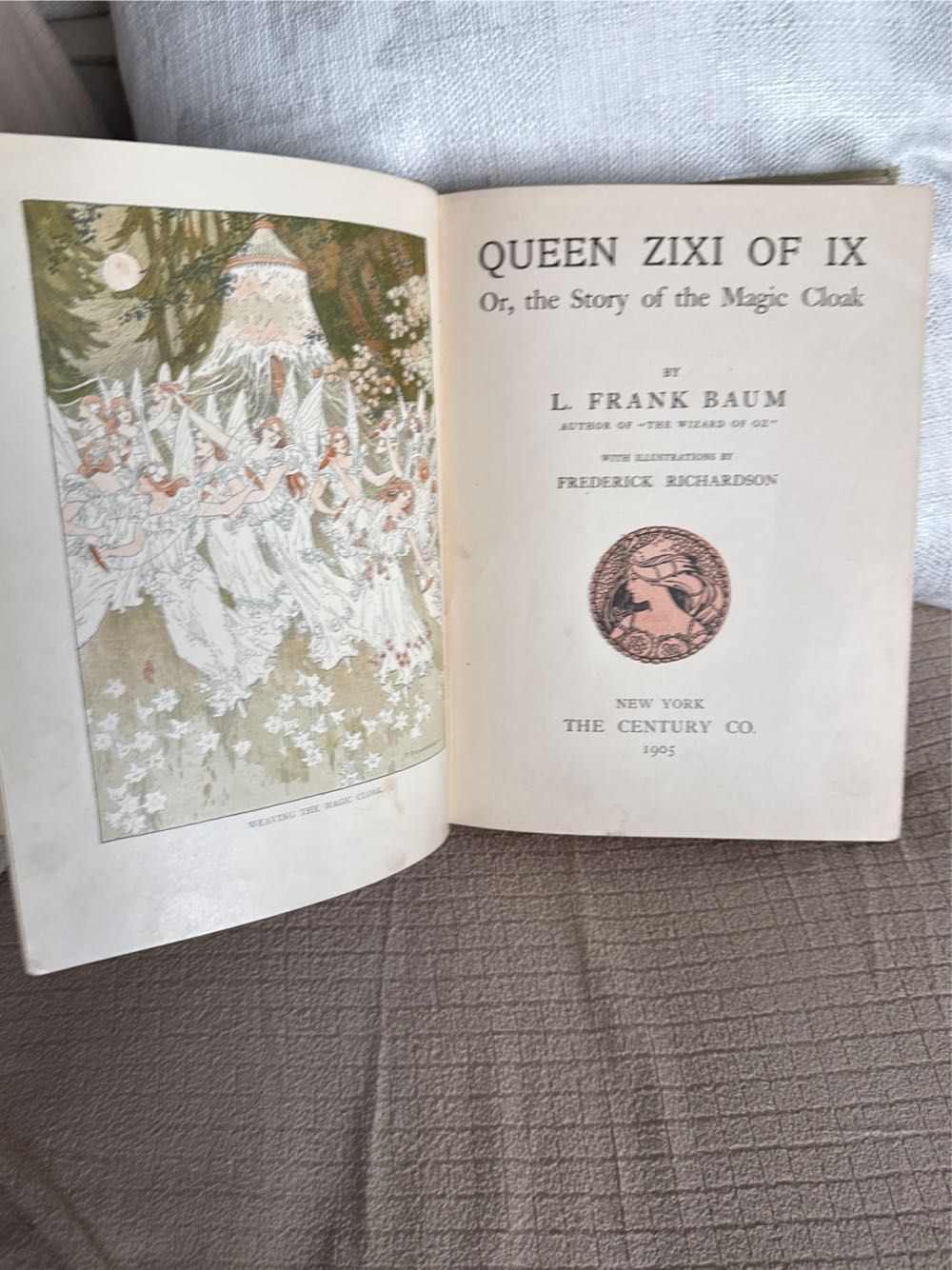 Queen Zixi Of Ix - L. Frank Baum (The Century Co. - Hardcover) book collectible - Main Image 2