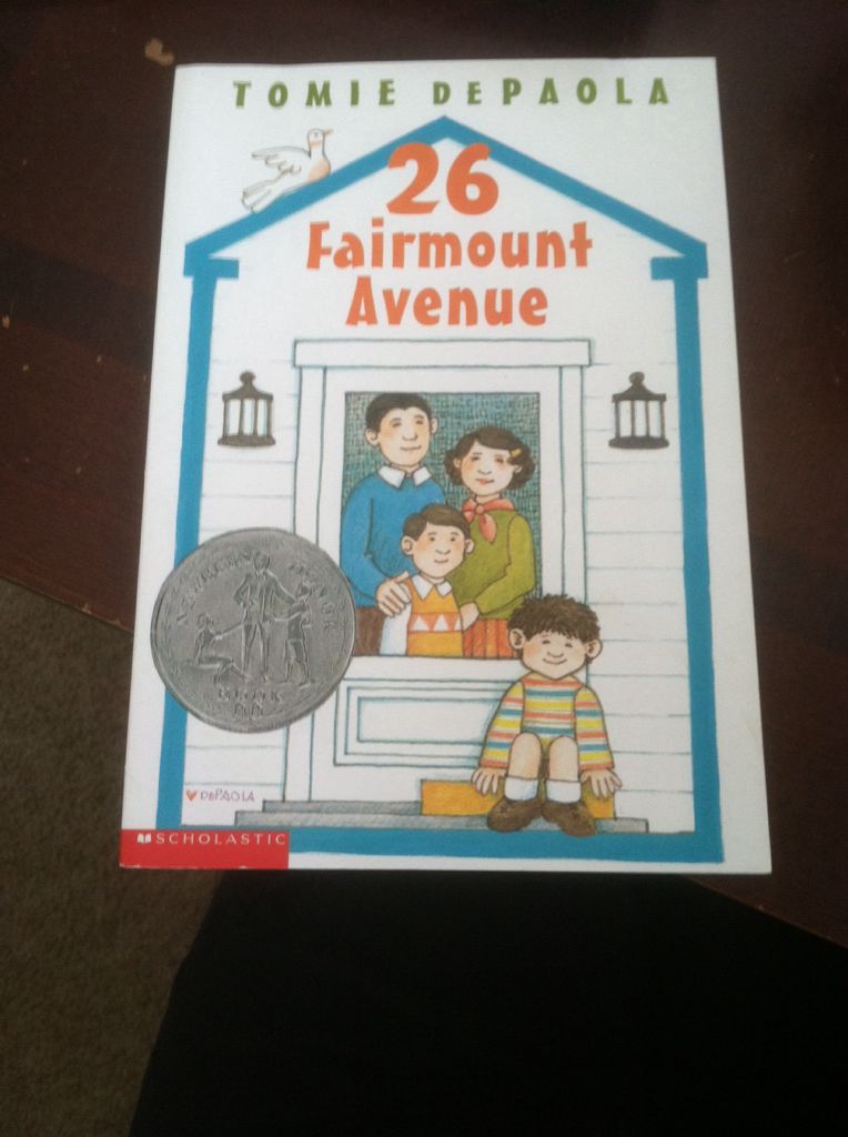 26 Fairmount Avenue - Tomie DePaola (Scholastic - Paperback) book collectible [Barcode 9780439173155] - Main Image 1