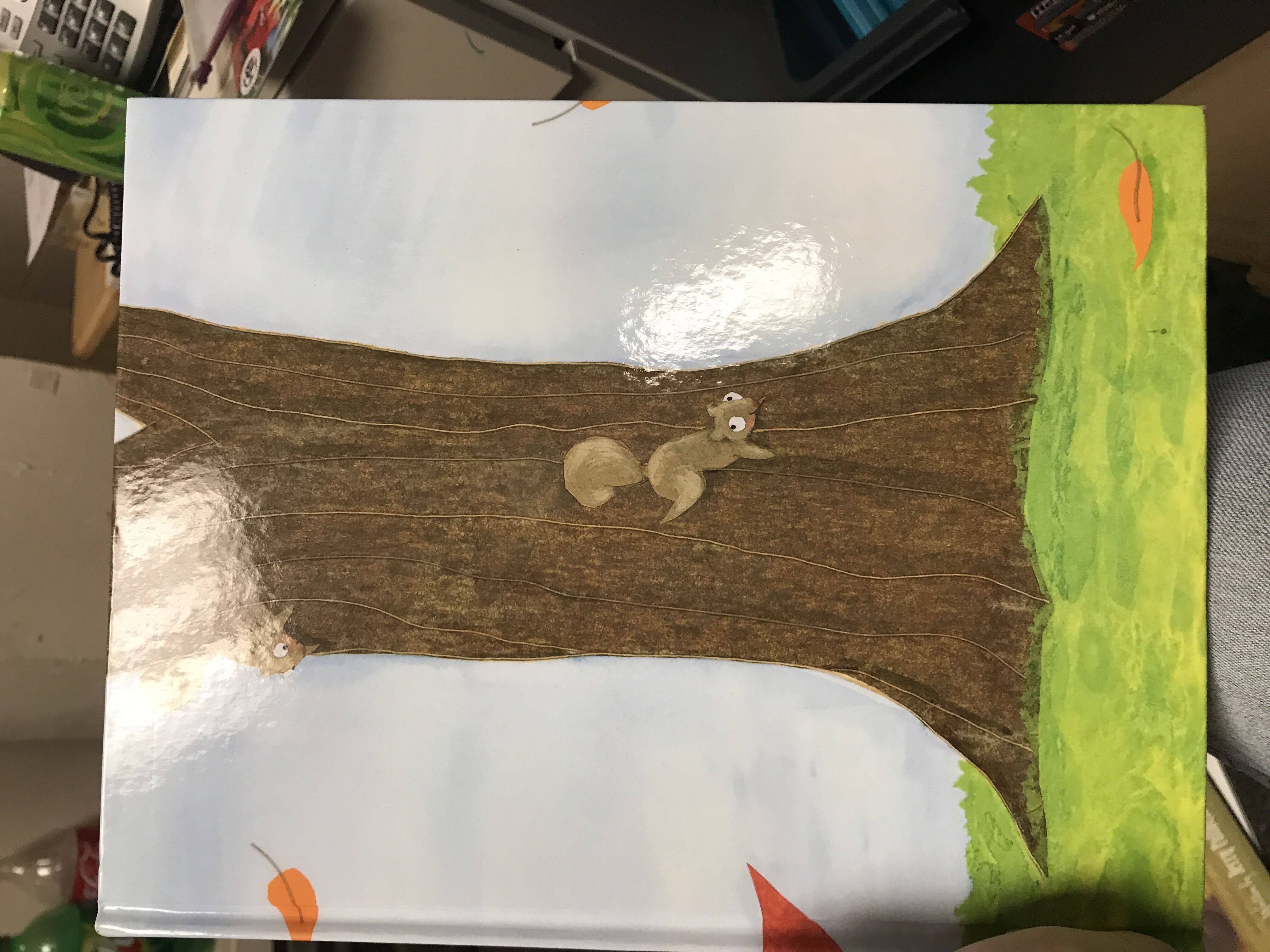 A Grand Old Tree - Mary Newell DePalma (Scholastic Inc. - Paperback) book collectible [Barcode 9780439788991] - Main Image 2