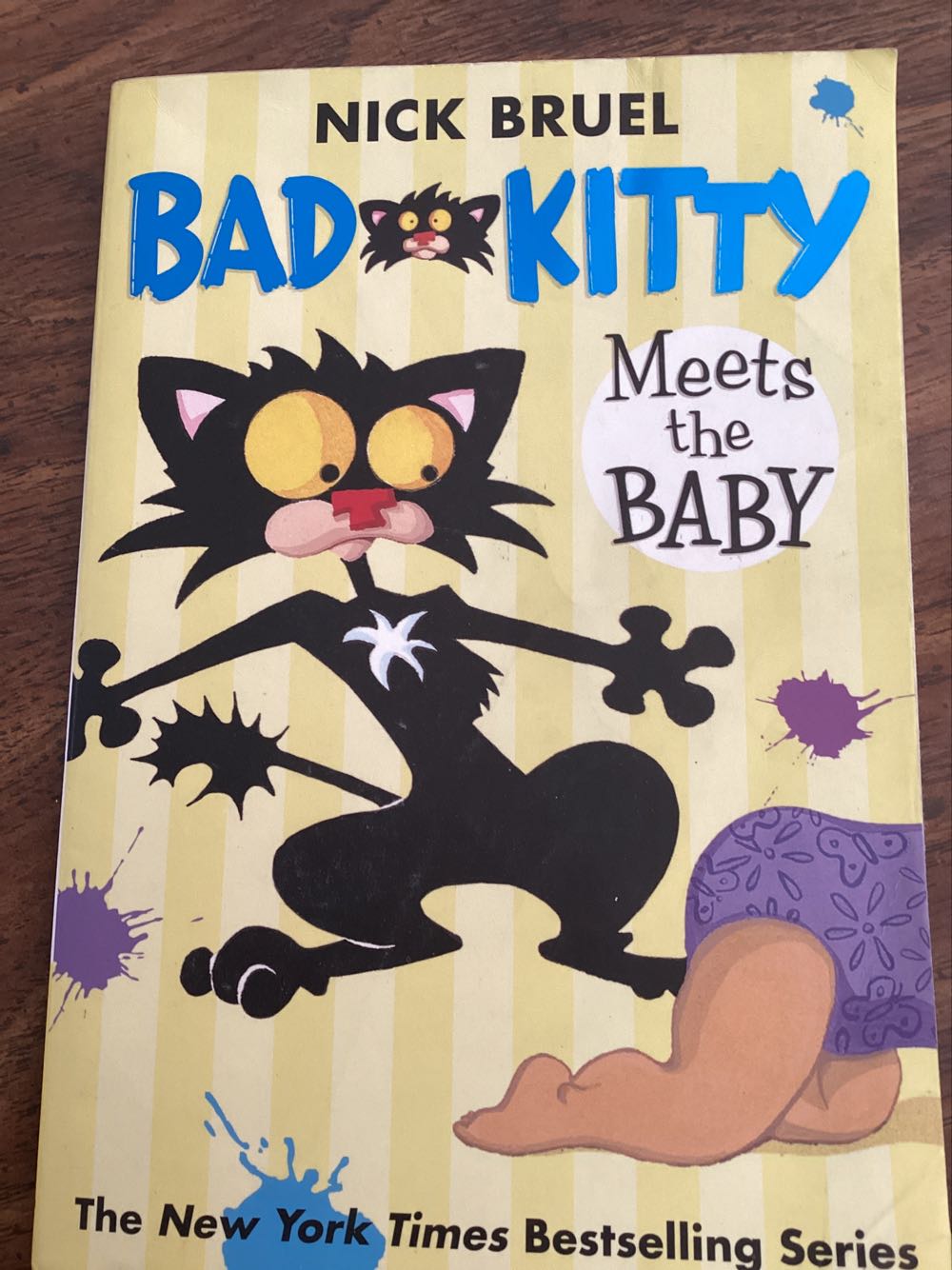 Bad Kitty #4: Meets the Baby - Graphic Novel - Nick Bruel (Roaring Brook Press - Paperback) book collectible [Barcode 9780312641214] - Main Image 3