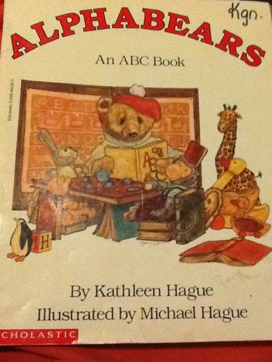 Alphabears - Kathleen Hague (Scholastic - Paperback) book collectible [Barcode 9780590462358] - Main Image 1
