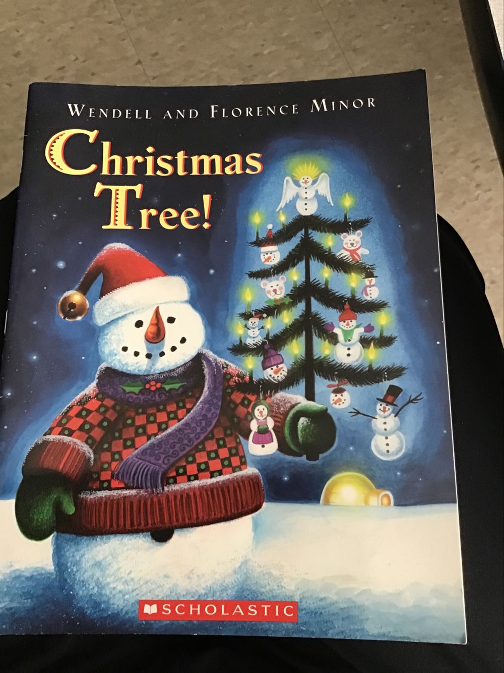 Christmas Tree! - Wendell and Florence Minor (- Paperback) book collectible [Barcode 9780545051859] - Main Image 3