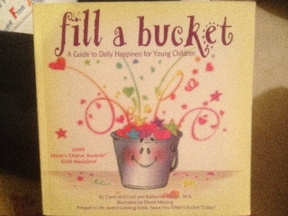 Fill A Bucket: A Guide To Daily Happiness For Young Children xG30- EQ (Emotion, Behave)